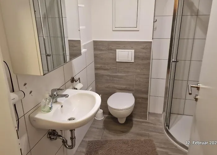 Voll Ausgestattet, Naehe Heiltherme Bad Waltersdorf 아파트