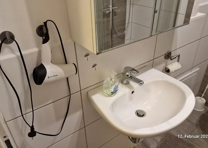 아파트 Voll Ausgestattet, Naehe Heiltherme Bad Waltersdorf *